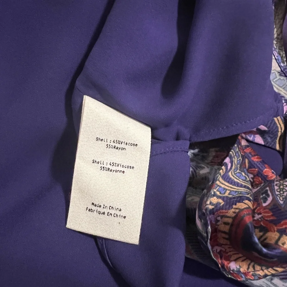 L'Agence Silk Paisley Print Tank Top. - Picture 5 of 5